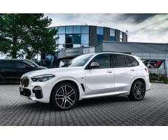 BMW X5 M50d, vzduch, head-up, H/K - 24