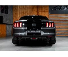 Ford Mustang Fastback 5.0 V8 GT, KAMERA - 18