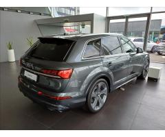 Audi Q3 S tronic DSG Zlevněno o 22 000 Kč