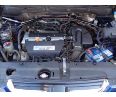 Honda CR-V 2,0i VTec  4x4 - 36