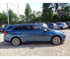 Opel Astra 1.6 CDTI  SPORTS TOURER + - 8