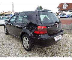 Volkswagen Golf IV 1.6i16V - 5