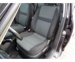 Volkswagen Golf IV 1.6i16V - 17