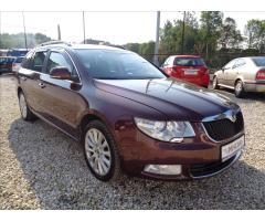 Škoda Superb 2.0 TDI DSG COMBI - 9