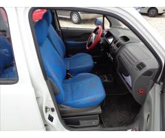 Opel Agila 1.0i12V - 28