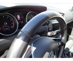 Volkswagen Golf VII 1,4TSI 103kW HIGHLINE - 42