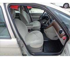 Citroën Xsara Picasso 1,8i 16V Exclusive - 27