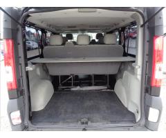 Renault Trafic 2,0 dCi 9.MÍST PASSENGER - 21