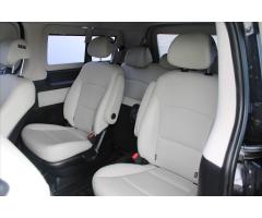 Hyundai H 1 2.5 CRDI 129kW AUTOMAT 9-MÍST - 12