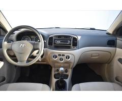 Hyundai Accent 1.5 CRDI 81kW STK 08/2026 ČR - 13