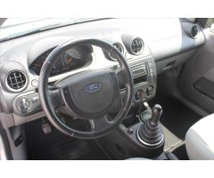 Ford Fiesta 1.3 51kW GHIA - 16