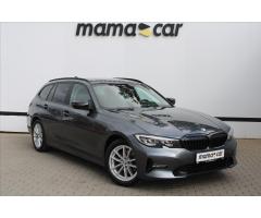 BMW Řada 3 320d xDrive Premium Selection - 1