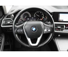 BMW Řada 3 320d xDrive Premium Selection - 15