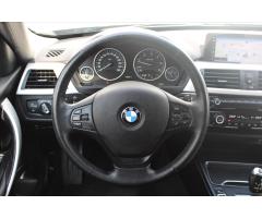 BMW Řada 3 318d ADVANTAGE AUT. LED KŮŽE - 15