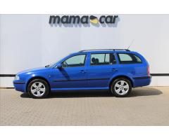 ŠKODA SUPERB COMBI 2.0TDI 140 LAURIN&K 4X4 DSG 7ST