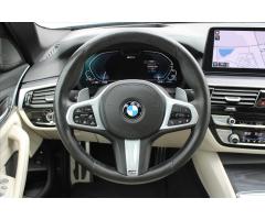 BMW Řada 5 545e xDrive M SPORT 18.000KM - 17