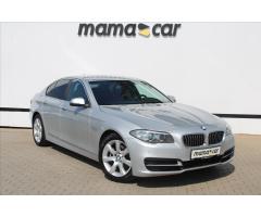 BMW Řada 5 520d xDrive SERVISNÍ KNIHA ČR - 1