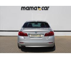 BMW Řada 5 520d xDrive SERVISNÍ KNIHA ČR - 6