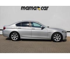 BMW Řada 5 520d xDrive SERVISNÍ KNIHA ČR - 8