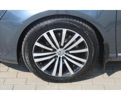 Volkswagen Passat 2.0 TDI 125kW DSG HIGHLINE - 9