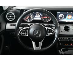 Mercedes-Benz Třídy E 2,0 220d 143kW 4Matic Záruka až 5 let - 16