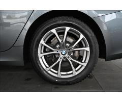 BMW Řada 3 320d 140kW AT8 X-Drive Advantage Záruka až 5 let - 36