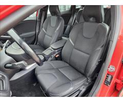 Volvo V40 2,0 D4 Momentum - 14