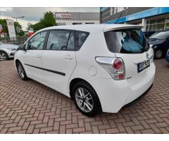 Toyota Verso 1,6 VVT-i - 8