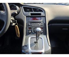 Peugeot 5008 1,6 HDi AUTOMAT - 10