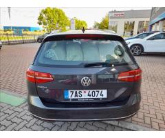 Volkswagen Passat 2,0 TDi DSG Highline - 7