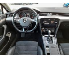 Volkswagen Passat 2,0 TDi DSG Highline - 9