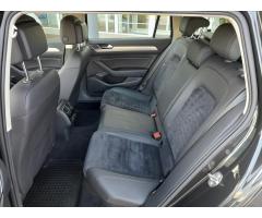 Volkswagen Passat 2,0 TDi DSG Highline - 14