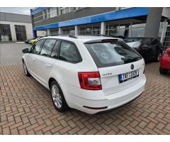 Škoda Octavia 2,0 TDi DSG Ambition - 8