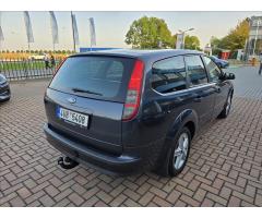 Ford Focus 1,6 i 16V - 6