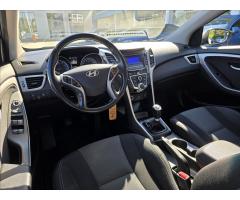 Hyundai i30 1,6 GDi Trikolor - 10