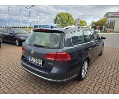 Volkswagen Passat 2,0 TDi 4x4 Variant - 6