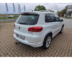 Volkswagen Tiguan 2,0 TDi R-Line 4x4 DSG - 6