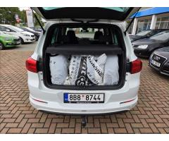 Volkswagen Tiguan 2,0 TDi R-Line 4x4 DSG - 17