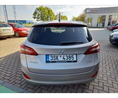 Hyundai i30 1,6 CRDi Weekend - 7