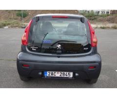 Peugeot 107 1,0l I.maj !! Koup v ČR !! - 6