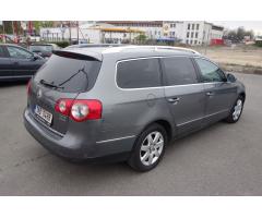 Volkswagen Passat 2.0 TDI 4MOTION HIGHLINE VARIA - 6