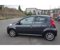 Peugeot 107 1,0l I.maj !! Koup v ČR !! - 7