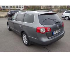 Volkswagen Passat 2.0 TDI 4MOTION HIGHLINE VARIA - 8