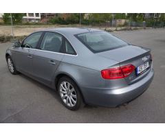 Audi A4 2.0 TDI 105kW ČR ! - 8