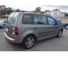 Volkswagen Touran 1.9 TDI 7 místný!! - 8