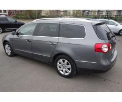 Volkswagen Passat 2.0 TDI 4MOTION HIGHLINE VARIA - 9