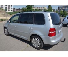 Volkswagen Touran 1.6i Trendline - 10