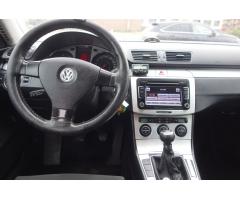 Volkswagen Passat 2.0 TDI 4MOTION HIGHLINE VARIA - 11