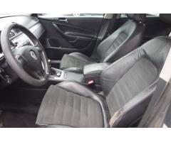 Volkswagen Passat 2.0 TDI 4MOTION HIGHLINE VARIA - 13