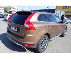 Volvo XC60 T6 Summum AWD ČR ! AUT.! - 14